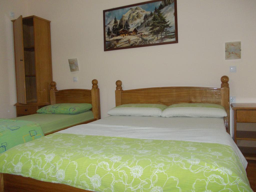 Kuca Za Odmor "Karalic" Bed & Breakfast Ležimir Dış mekan fotoğraf